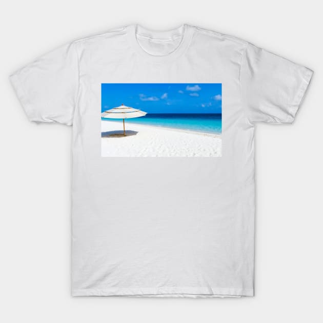 white umbrella T-Shirt by sma1050